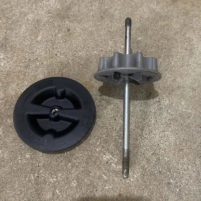 Parafuso de suporte de pneu sobressalente de emergência Toyota Camry 2007-2011 - Imagem 1 de 2