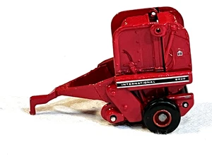 ERTL 1/64 Scale International Harvester Case IH 2400 Round Hay Baler Red - Picture 1 of 8