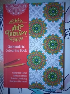 ART THERAPY: GEOMETRIC COLOURING BOOK (PAPERBACK) - Picture 1 of 2