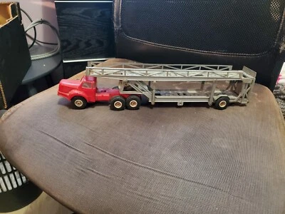 NOREV TRACTEUR BERLIET TBO 15 AVEC REMORQUE TRANSPORTEUR DE VOITURES 1/43 - Photo 1/4