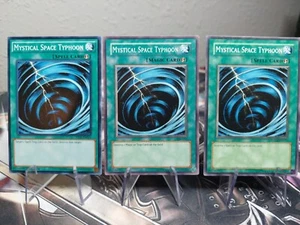 3x Mystical Space Typhoon -YuGiOh! - Picture 1 of 2