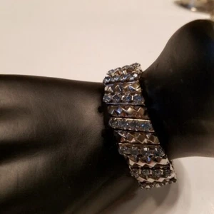 Vintage Prong Set Jeweled Silver Alloy Expansion Bracelet - Picture 1 of 2
