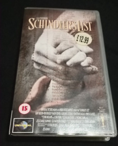 Schindlers List VHS Video 1993 Liam Neeson Ralph Fiennes Steven Spielberg Movie