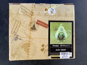 Vintage Disney Alice im Wunderland Porzellan Teekanne Schmetterling Finale Tea Party vergoldet - Bild 1 von 7