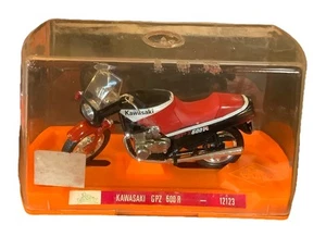 Tuiloy Red Kawasaki GPZ 600 R 12123 1985 Die Cast Motorcycle - Picture 1 of 1