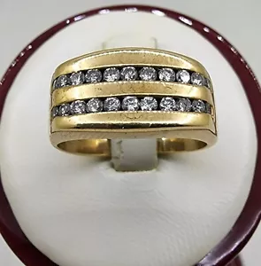 Sale! 14k Yellow Gold nice discounted diamond ring size 7 - Picture 1 of 3