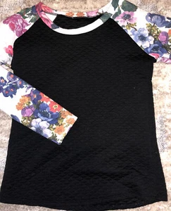 T Mani Quilted Sweatshirt Size S Small - Picture 1 of 1