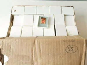 DDR, Medaille "Kollektiv der sozialistischen Arbeit" in Plasteverpackung. 1 Stüc - Bild 1 von 10