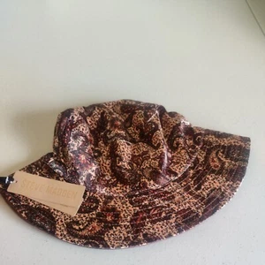 steven madden Reversible Bucket Hat paisley - Picture 1 of 5