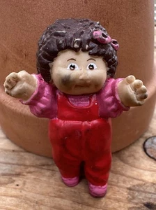 1984 O.O.A. Cabbage Patch Kids Figurine, Hong Kong, Red Overalls, PVC, Vintage - Picture 1 of 3