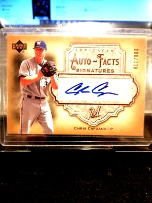 Chris Capuano 2006 #411/800 U.D. ARTEFACTOS "AUTO" AUTOFACTOS #AF-CA, GEMA. Foto 1 de 4