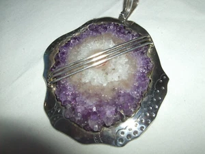 CIONDOLO PENDANT GIOIELLO AMETISTA GEODE ARGENTO 925 SILVER STERLING CM 10X7 - Foto 1 di 8