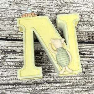Disney Classic Winnie Puuh Ferkel Alphabet Buchstabe "N" Michel & Co. abgeplatzt - Bild 1 von 4