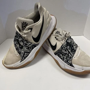 Nike Mens Kyrie A08979-100 Low 1 Basketball Sneakers White Gum Sole Size 11.5 - Picture 1 of 9