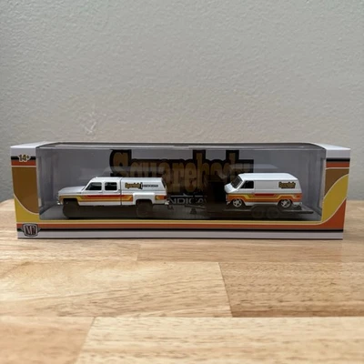 2025 M2 Machines 1974 Chevy Silverado C30 & Van Auto Hauler SQUAREBODY SYNDICATE - Image 1 of 4