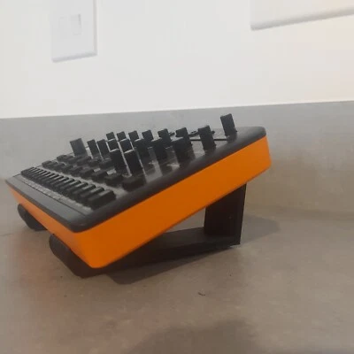 Small Desktop Synth Stand - Korg Volca, Roland, Behringer, 1010, Sonicware, Soma - Image 1 of 4