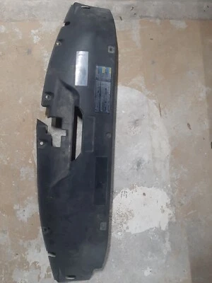 Cubierta de ventilador CHEVY SILVERADO GMC Sierra Suburban Foto 1 de 2