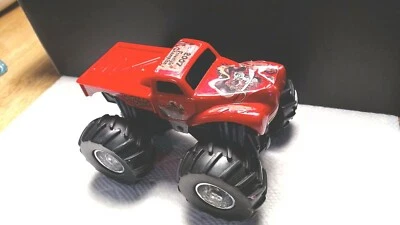 Monster Jam Captain Curse 2007 Monster Truck China impulsada por fricción Foto 1 de 2