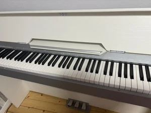 Klavier Zimmermann, weiss, Baujahr 1980 - Bild 1 von 4