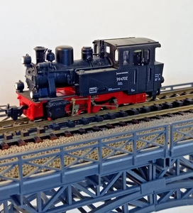 Roco H0e 33251 Dampflok DR 994702 Schmalspur, neuwertig in OVP, komplett - Bild 1 von 10