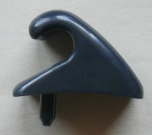 Visor Clip Black | Geo Metro Suzuki Swift GT GTi | 1989-94 | 96064644 OEM NEW!! - Picture 1 of 9