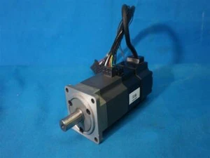 Servomotor de CA Mitsubishi HC-MF23B-S24 HCMF23BS24 - Imagen 1 de 7