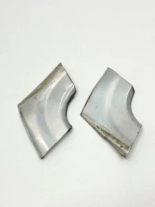 MERCEDES-BENZ SL R107 Windshield corner trim A1076713630 3.8 Benzin 33109083 - Picture 1 of 8
