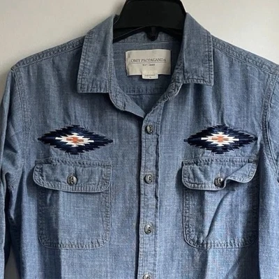 Camisa bordada suroeste manga larga de mezclilla pequeña Obey Propaganda para hombre Foto 1 de 4