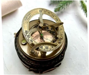 Brújula de reloj de sol de latón, regalo para marido, regalo de aniversario, regalo para la marina de EE. UU. - Imagen 1 de 5