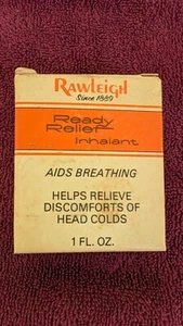 Gruppe alter Werbebehälter und Produkte - Bild 1 von 11