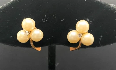 14k Gold Pearl Diamond Earrings 8mm Cultured Clover Design Screw Back - Image 1 of 3