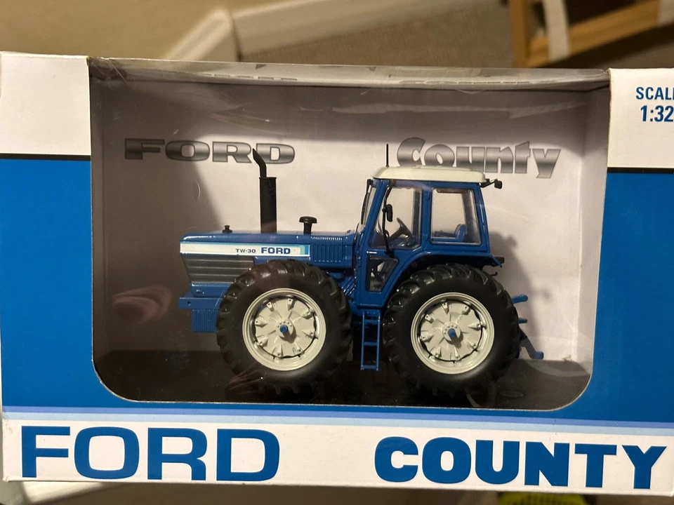 Universal Hobbies Ford TW30 Prototype Tractor - Image 1 of 1