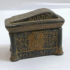Caja de sarcófago egipcio estilo antiguo con grabados jeroglíficos - Imagen 1 de 11