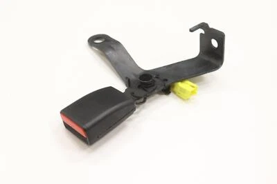 2018 - 2025 VOLVO XC60 REAR RIGHT SIDE SEAT BELT SEATBELT BUCKLE OEM 32205740 - Image 1 of 4