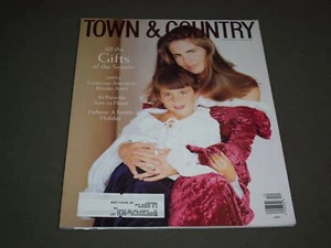 1993 DECEMBER TOWN & COUNTRY MAGAZINE - CHERI AQUILAN - SP 5956 - Picture 1 of 2