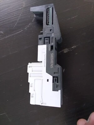 Siemens TM-P15C23-A0 Terminal Module 6ES7 193-4CD30-0AA0 for power module - Image 1 of 2