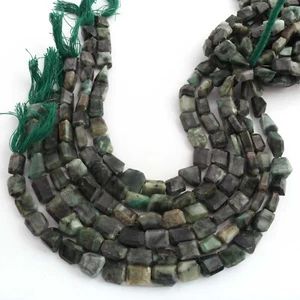 1 Strand Shaded Emerald Faceted Nuggets Shape Briolettes -Semi Precious - Picture 1 of 4
