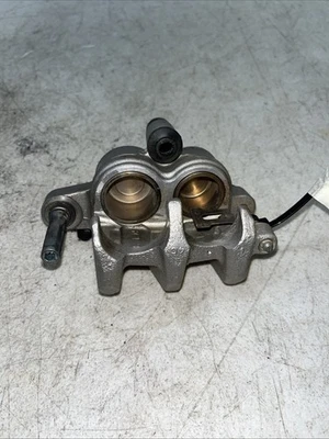 Conjunto de pinzas de freno delanteras Honda CRF250R 2025 OEM 45150-K95-AG1 Foto 1 de 4