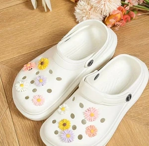 Gänseblümchen Blume Kroko Charms Jibbitz Gänseblümchen Blume Pastell Harz Schuhstecker UK - Bild 1 von 27