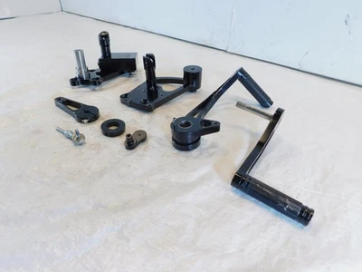Lote de control de pie de pedal de freno y palanca de cambios negro Harley Davidson Softail Aftermarket Foto 1 de 4