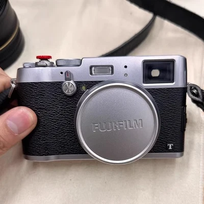 Fujifilm X100T 16.3MP Compact Digital Camera with 23mm f/2 Fixed Lens English - Image 1 of 4