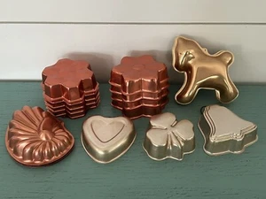 Vintage Assorted Tin Baking Craft Mold Lot 17 Snowflake Horse Flower Heart - Picture 1 of 2