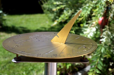 Exquisito reloj de sol ubicación única producido latón acero inoxidable decoración de jardín... Foto 1 de 4