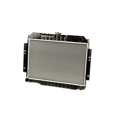 Omix-ADA 2-Row w/ Center Filler Radiator for 72-86 Jeep CJ5 CJ6 CJ7 & Scrambler Foto 1 de 4