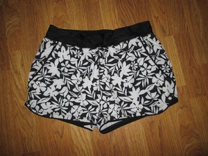 Womens LANDS END swim shorts bottoms built n liner swimsuit sz 16 NWOT - Picture 1 of 1