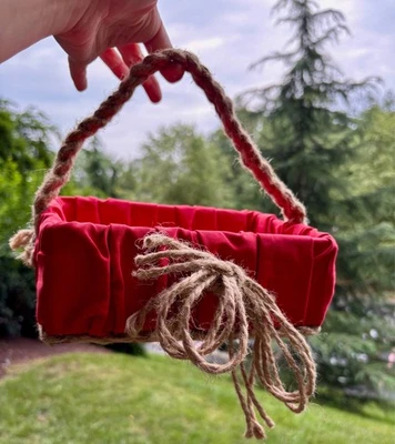 Cesta decorativa hecha a mano de tela roja y cuerda de yute - 6,5 x 4,5 pulgadas - rústica Foto 1 de 4