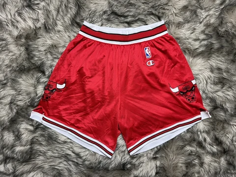 VTG 90s Chicago Bulls NBA Champion Red Shorts Mens Large (36-38) Cover