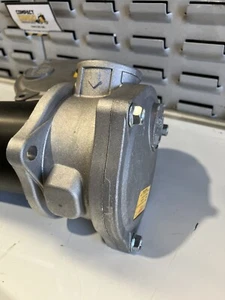 Hydraulic Filter Head Ikron Suit Dingo / Wacker Mini Skid Steers - Picture 1 of 8
