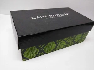 NEW IN BOX Woman’s Cape Robbin Pointed Toe/ Stiletto Heel White Rabbit Fur SZ 10 - Picture 1 of 17