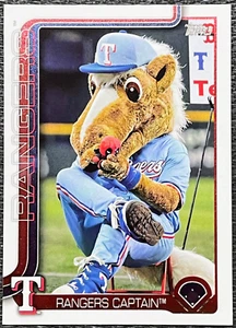 Rangers Captain 2025 Topps Serie 1 Celebración #M-24 Mascotas - Texas Rangers - Imagen 1 de 2